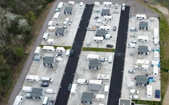 Me renseigner sur les aires d'accueil des gens du voyage