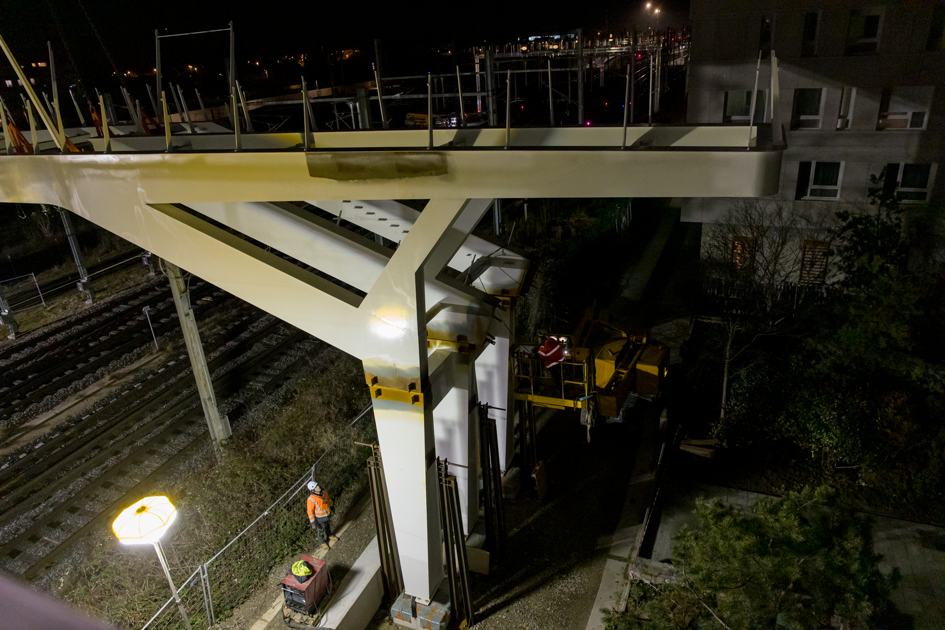 Pose de la passerelle de l'Etoile